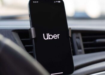 Uber anuncia lista de carros proibidos de serem cadastrados no app - Imagem: Divulgação/Uber