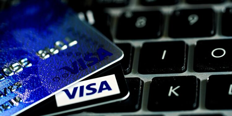 Visa permitirá depósitos de recompensas de cartão de crédito em Contas de Trump - Imagem: Pixabay