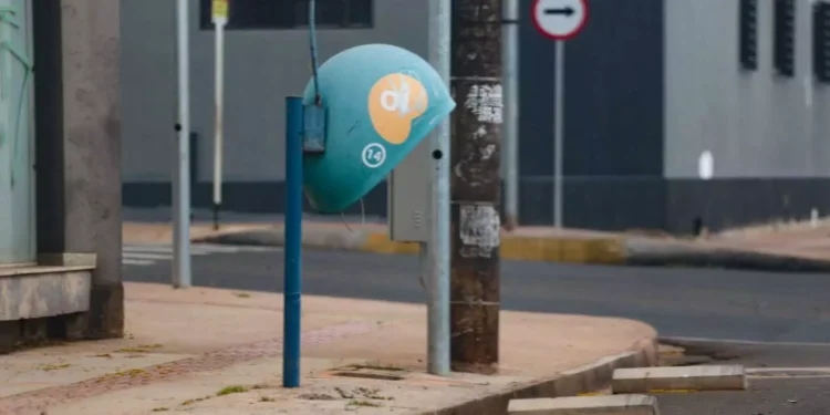 Aparelho muito utilizado por anos vai ser encerrado para sempre no Brasil - Imagem: Agência Brasil