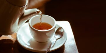 Quem gosta de chá da tarde pode estar consumindo larvas e pedaços de insetos - Imagem: Pixabay
