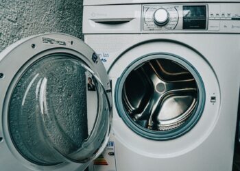Nunca use bicarbonato de sódio e vinagre na máquina de lavar - Imagem: Pixabay