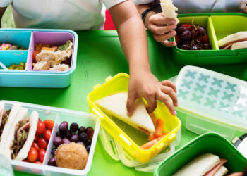 Escolas provocam mudança histórica na alimentação de jovens após novas regras