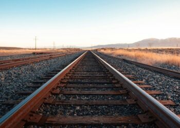 Governo aguarda estudo para reativar trens de passageiros em ferrovias abandonadas no Nordeste