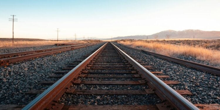 Governo aguarda estudo para reativar trens de passageiros em ferrovias abandonadas no Nordeste