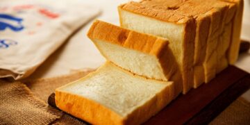 Receita da minha avó para fazer pão em casa é a mais fácil que já aprendi