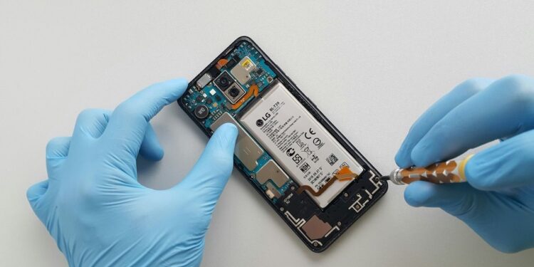 Celular recondicionado ainda não gera confiança em brasileiros