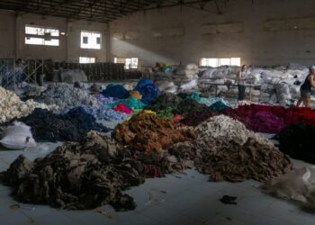Medida na Europa veta destruição de roupas não vendidas em lojas