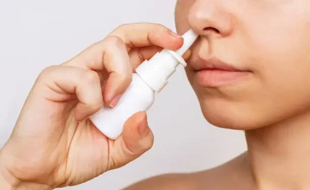 Spray no Nariz - Reprodução/iStock