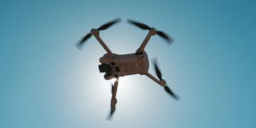 Pesquisa usa movimento de insetos para criar drones mais eficientes