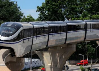 BYD lança primeiro trem no Brasil com sistema que dispensa energia externa