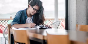 Adolescente - Reprodução/iStock