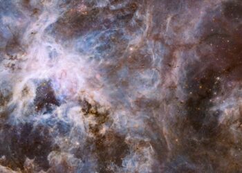 Nasa descobre que 'nuvem' pode estar guardando grande parte da água do universo
