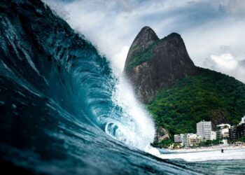 Maior onda já registrada no planeta aconteceu nesse lugar e poucos sabem disso