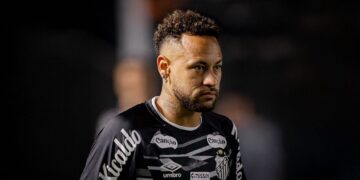 Ortopedista analisa lesão grau 2 de Neymar que está deixando torcedores preocupados