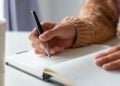 Estudo consegue explicar por que quase toda a população mundial nasceu destra
