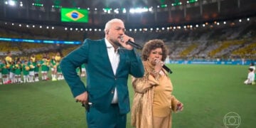 Veja o vídeo do show de Belo e Alcione antes do jogo Brasil x Panamá