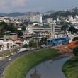 canteiro na rua maria perpetua se tranformara em pista de rolamento que direcionara veiculos em direcao a ponte