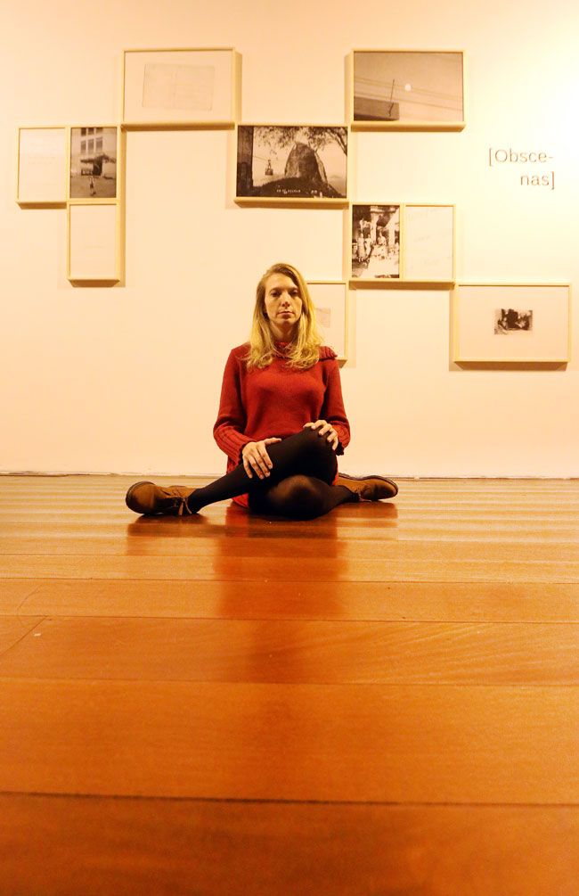 serie [obscenas] de julia milward inclui fotografias compradas em mercado de pulgas