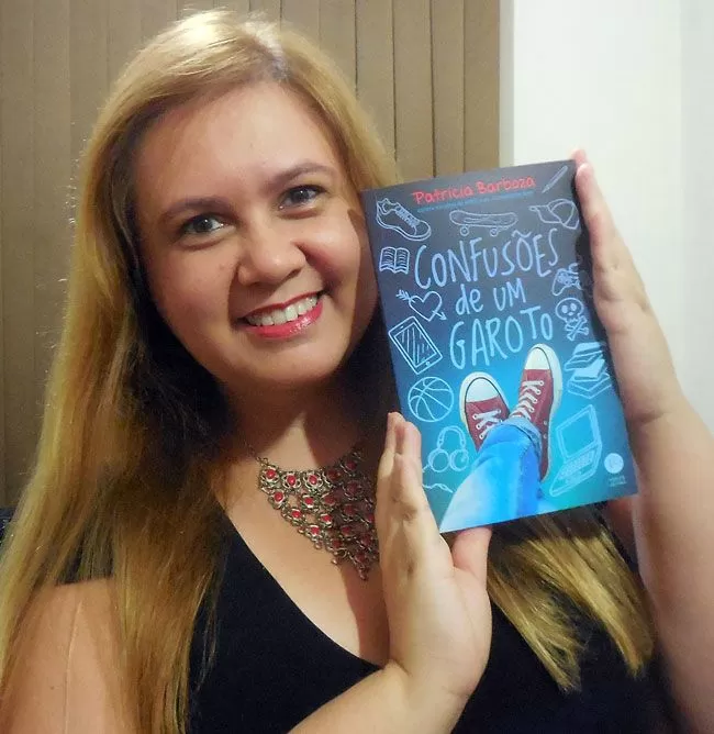'O blogueiro é um apaixonado por livros' 1 best seller patricia barboza relanca confusoes de um garoto na bienal do livro de juiz de fora
