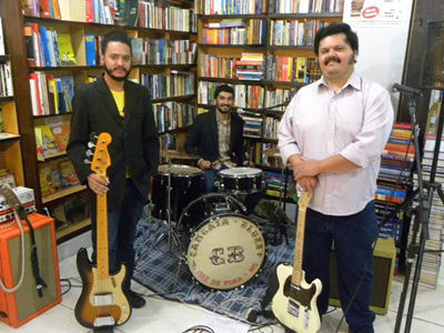 Cangaia Blues faz releitura de clássicos dos anos 40 aos 70