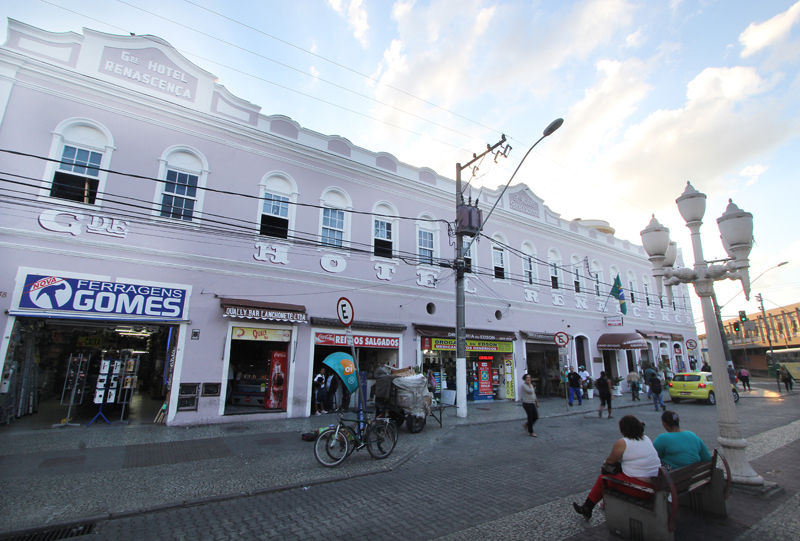 Prédios da Praça da Estação ganham revitalização 3 Renascença volta a sua cor original