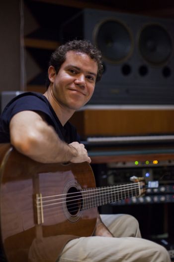 Guitarrista e violonista convida amigos para o projeto Terças Musicais