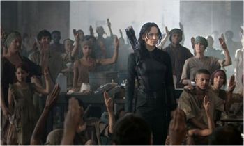FOTOS: DIVULGAÇÃO Katniss Everdeen é a jovem com uma missão: libertar o povo da tirania