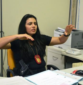Segundo delegada Ione Barbosa, apurações identificaram um empresário como responsável por criar página na rede social
