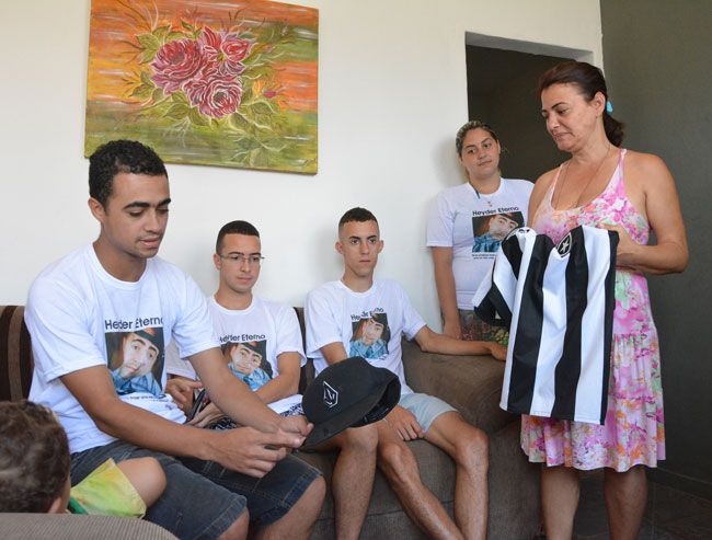 Unidos na dor, familiares relembram os últimos momentos de Heyder e se preparam para passeata pela paz na cidade