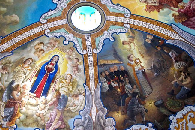 FOTOS: LEONARDO COSTA A cúpula ganhou quatro painéis que remetem ao estilo clássico, retratando por, exemplo, a Virgem Maria e os seis bispos