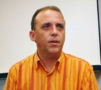 OLAVO PRAZERES estaremos reunidos com a policia militar e com a cdl a fim de discutir estrategias necessarias para conter os crimes diz emerson beloti presidente do sindcomercio