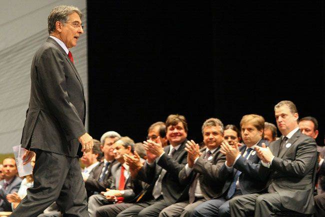 LUIZ COSTA/JORNAL HOJE EM DIA/19-12-14 Fernando Pimentel é aplaudido pelos demais políticos diplomados pelo TRE