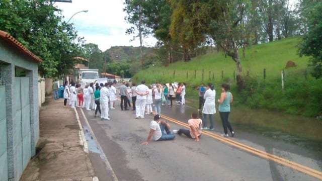manifestação olavo