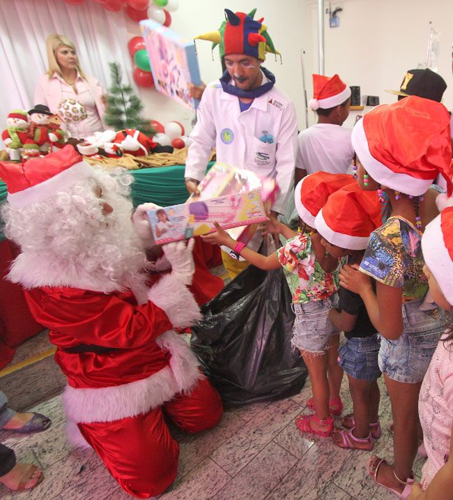 Médicos do Barulho participaram da festa com as crianças que fazem tratamento na associação