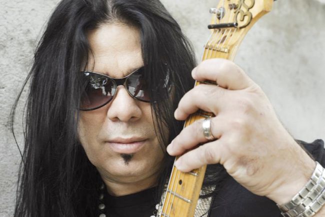 UFJF recebe festival de jazz neste sábado e domingo 4 Pepeu Gomes apresenta seu trabalho instrumental com influências de Hendrix e João Gilberto