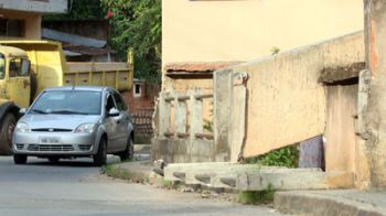 Problema fica numa curva da Rua Diva Garcia