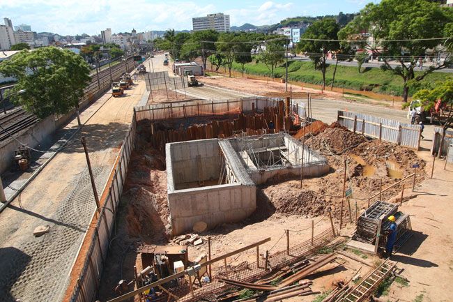 Problemas no processo de escavação em alguns trechos no Poço Rico atrasaram os trabalhos