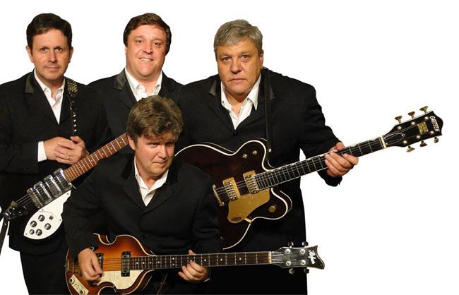 Natal com os Fab Four 2 Quarteto realiza show no Natal há mais de 20 anos, sempre interpretando os clássicos do grupo inglês