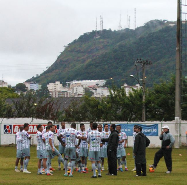 Leonardo Costa/27-02-14 Raphael Aguiar e Elder Santana são os novos reforços do Tupi para o Campeonato Mineiro