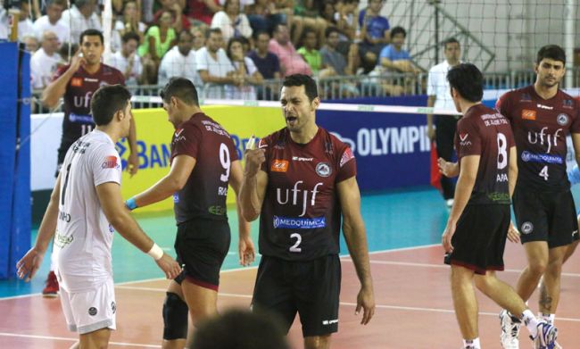 Leonardo Costa/26-02-14 Time encerra campanha na Superliga com 8 vitórias