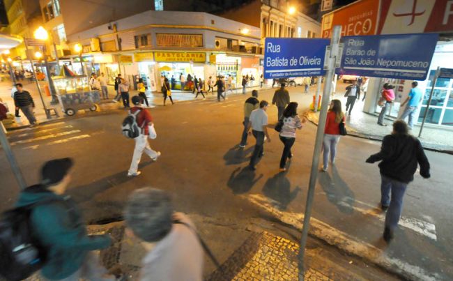 Rua São João, entre a Batista de Oliveira e Av. Getúlio Vargas, está entre as contempladas