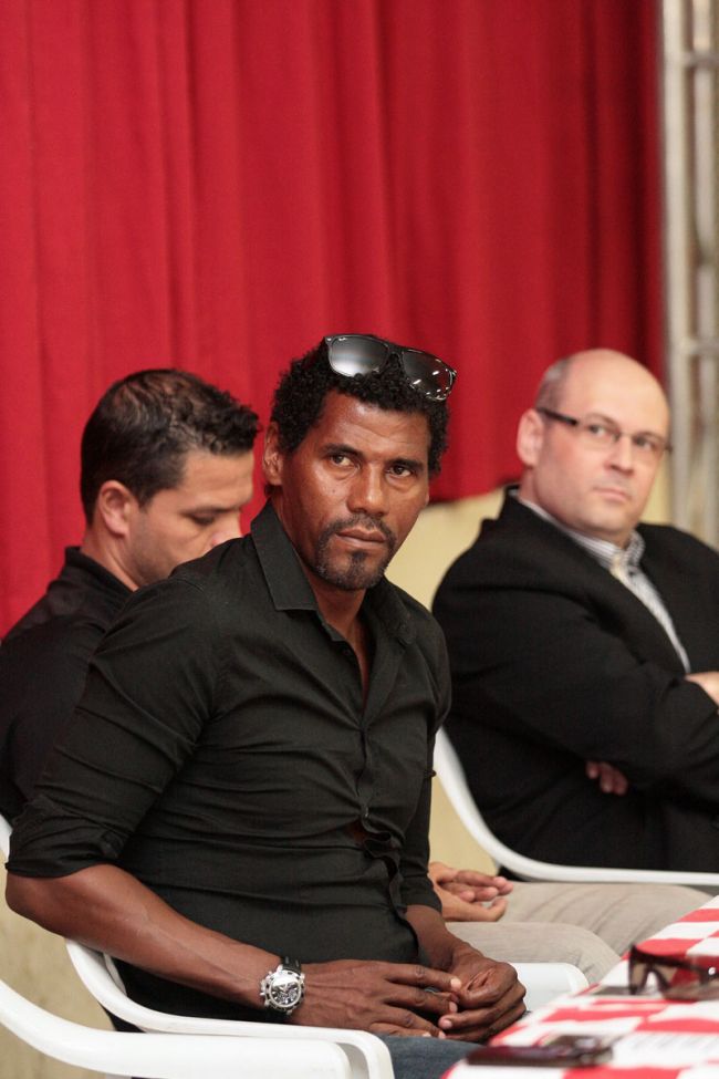 Fernando Priamo/26-04-12 O ex-jogador Aldair exercerá o cargo de diretor de futebol do projeto
