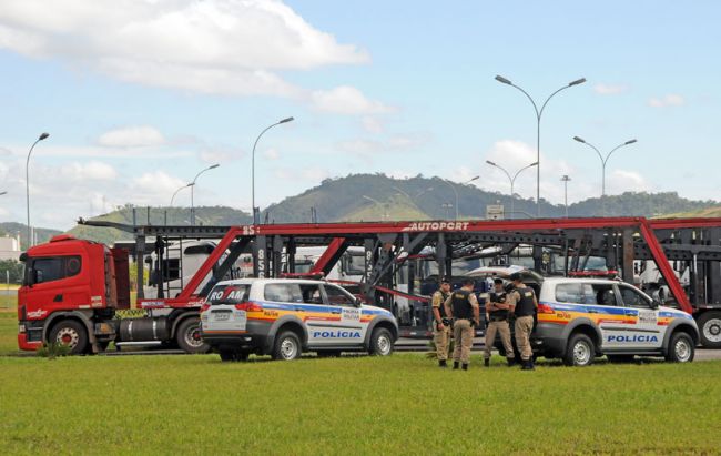 Marcelo Ribeiro/01-01-14 Polícia Militar acompanhou cumprimento da ordem judicial