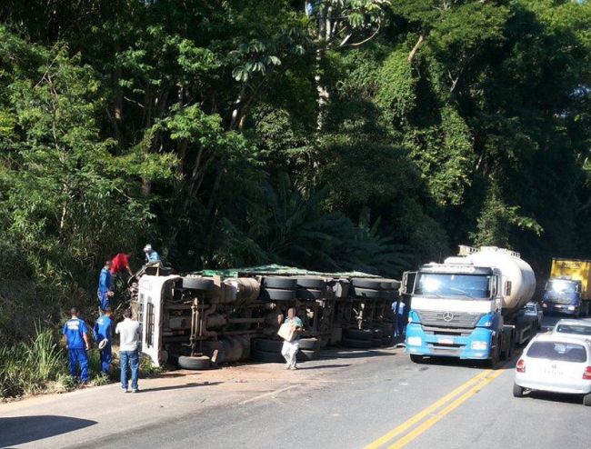 Leitor Leandro Souza Acidente aconteceu no Km 747 da rodovia