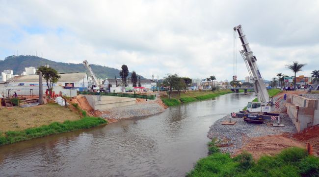 Longarina terá que passar por ajuste