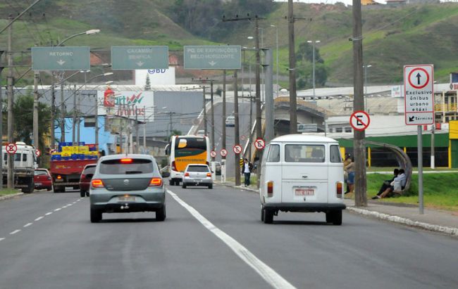 Na Brasil, alguns motoristas não respeitaram faixa