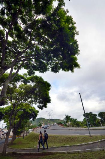 As nuvens devem ser intercalados com períodos curtos de sol