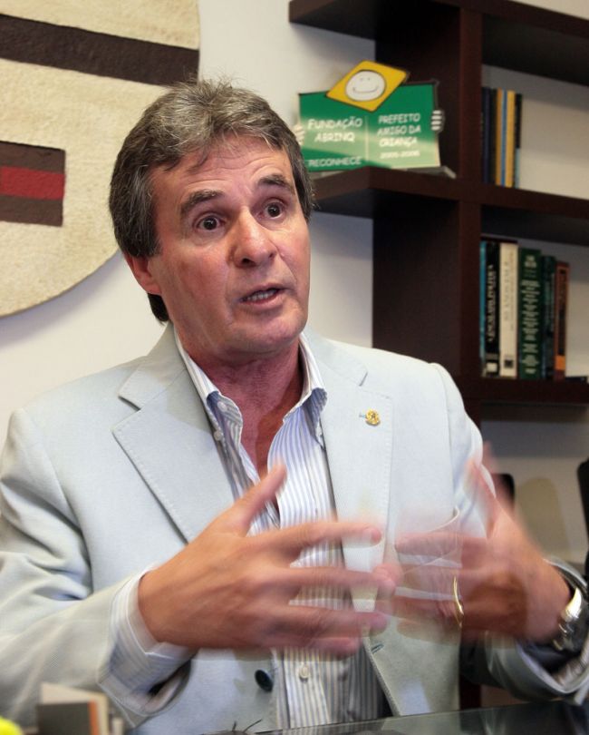 Ex-prefeito rechaça acusação e afirma: Se queriam me tirar da política, já tiraram