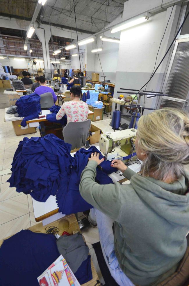 Empresas locais sofrem com concorrência de produtos chineses