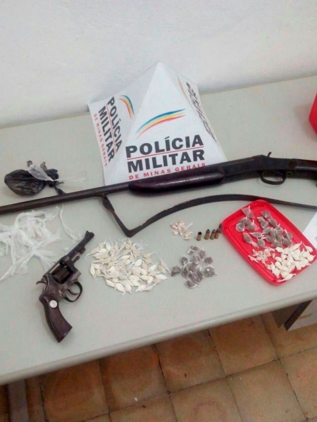 Divulgação/PM Material foi apreendido em Chácara